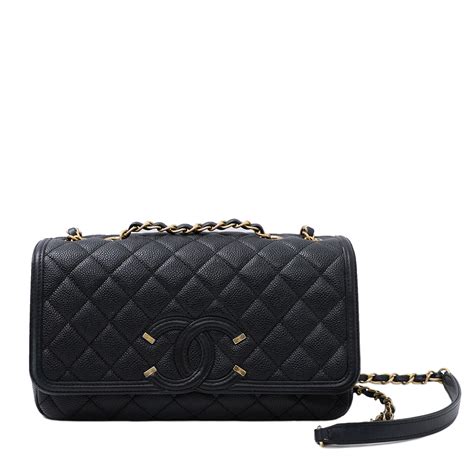 Chanel CC filigree flap: spring.